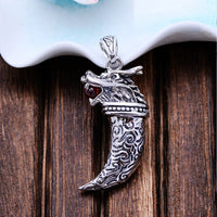 Silver Dragon Tooth Pendant with Garnet - (S925 - Sterling Silver)
